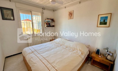 Wiederverkauf - Villa - Hondón de las Nieves