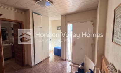 Wiederverkauf - Villa - Hondón de las Nieves