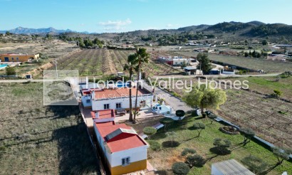 Wiederverkauf - Villa - Hondón de las Nieves