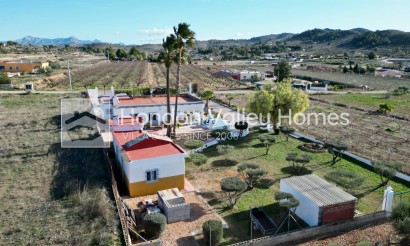 Wiederverkauf - Villa - Hondón de las Nieves