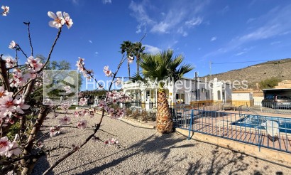 Wiederverkauf - Villa - Hondón de las Nieves