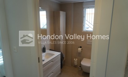 Reventa - Villa - Detached - La Romana