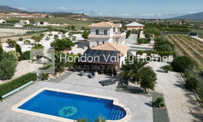Resale - Villa - Pinoso