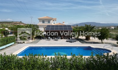 Resale - Villa - Pinoso