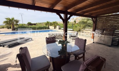 Resale - Villa - Pinoso