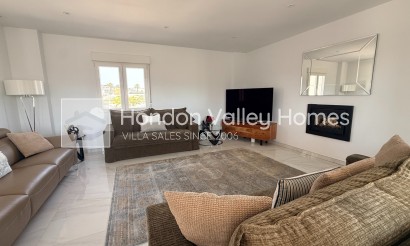 Resale - Villa - Pinoso