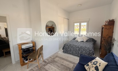 Resale - Villa - Pinoso