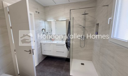 Resale - Villa - Pinoso