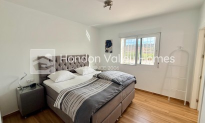 Resale - Villa - Macisvenda