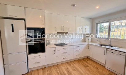 Resale - Villa - Macisvenda