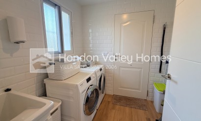 Resale - Villa - Macisvenda