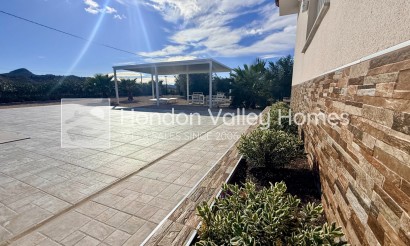 Resale - Villa - Macisvenda