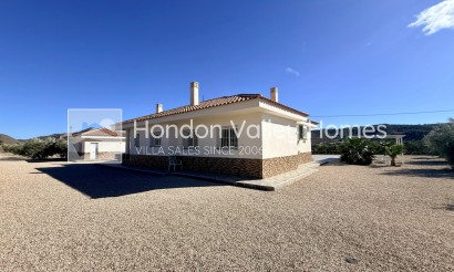 Resale - Villa - Macisvenda