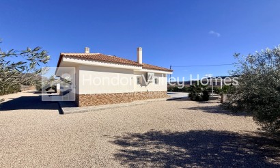 Resale - Villa - Macisvenda