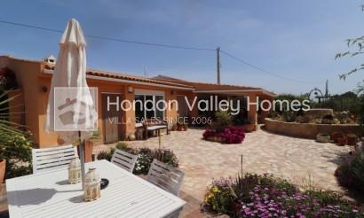 Herverkoop - 5. Finca / Country Property - Hondón de las Nieves