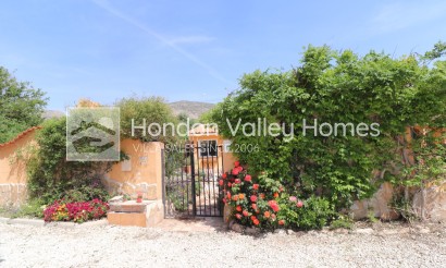 Herverkoop - 5. Finca / Country Property - Hondón de las Nieves
