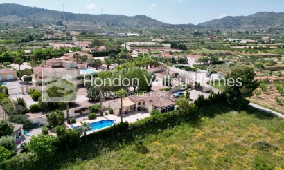 Rynek wtórny - Detached Villa - Hondón de los Fráiles