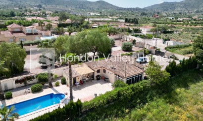 Rynek wtórny - Detached Villa - Hondón de los Fráiles