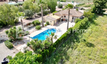 Rynek wtórny - Detached Villa - Hondón de los Fráiles