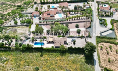 Rynek wtórny - Detached Villa - Hondón de los Fráiles