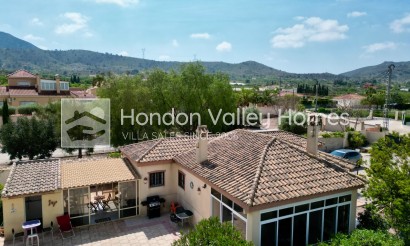 Rynek wtórny - Detached Villa - Hondón de los Fráiles