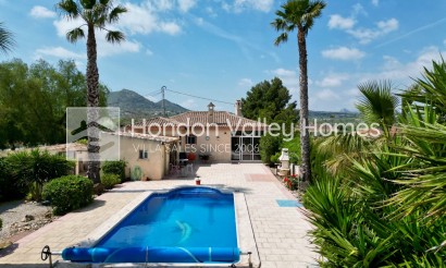 Rynek wtórny - Detached Villa - Hondón de los Fráiles