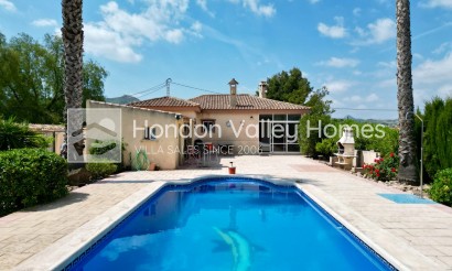 Rynek wtórny - Detached Villa - Hondón de los Fráiles