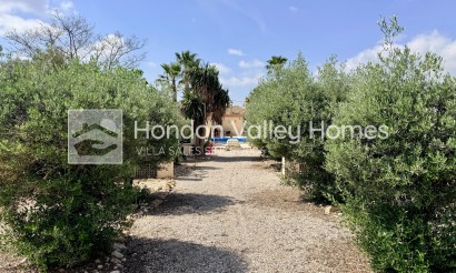 Rynek wtórny - Detached Villa - Hondón de los Fráiles