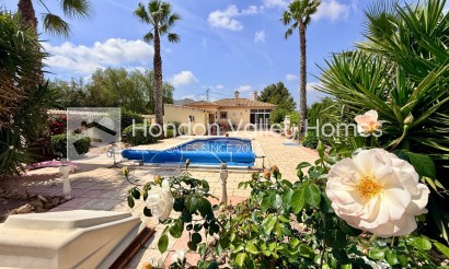 Rynek wtórny - Detached Villa - Hondón de los Fráiles