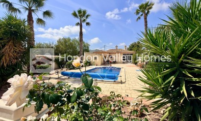 Rynek wtórny - Detached Villa - Hondón de los Fráiles