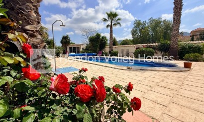 Rynek wtórny - Detached Villa - Hondón de los Fráiles