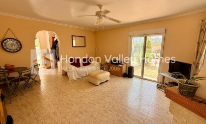 Rynek wtórny - Detached Villa - Hondón de los Fráiles