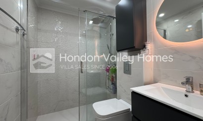 Resale - Apartments - Torrevieja - Centro