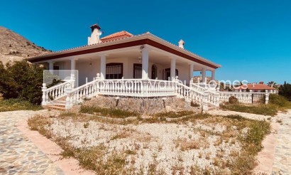 Resale - Villa - Detached - Fortuna