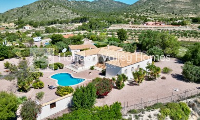 Resale - 5. Finca / Country Property - La Romana