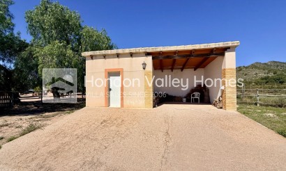 Resale - 5. Finca / Country Property - La Romana