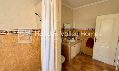 Resale - 5. Finca / Country Property - La Romana