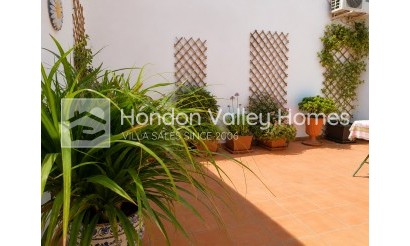 Resale - Townhouse - La Romana