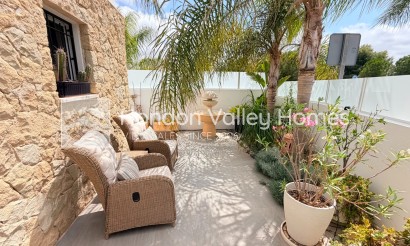 Rynek wtórny - 4. House - Detached Villa - Montesinos - La Herrada