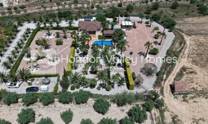 Resale - Villa - Hondón de las Nieves
