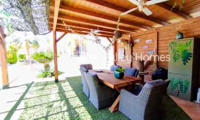 Resale - Villa - Hondón de las Nieves