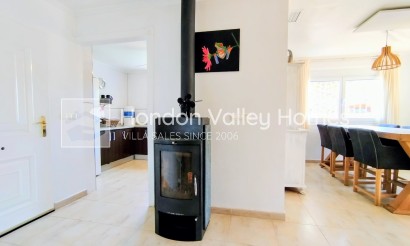 Resale - Villa - Hondón de las Nieves