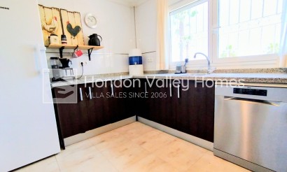 Resale - Villa - Hondón de las Nieves