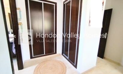 Resale - Villa - Hondón de las Nieves
