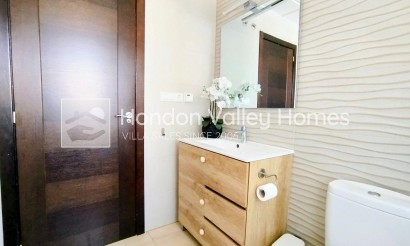 Resale - Villa - Hondón de las Nieves