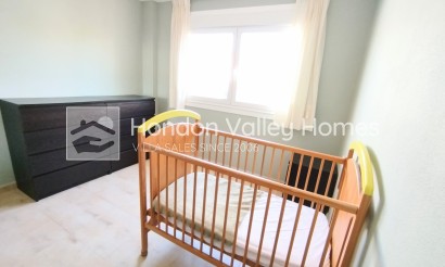 Resale - Villa - Hondón de las Nieves