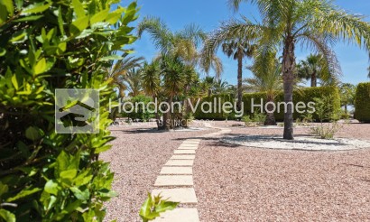 Resale - Villa - Hondón de las Nieves