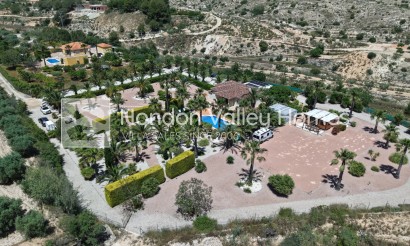 Resale - Villa - Hondón de las Nieves