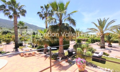 Resale - Villa - Hondón de las Nieves