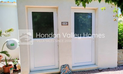Resale - Villa - Hondón de las Nieves